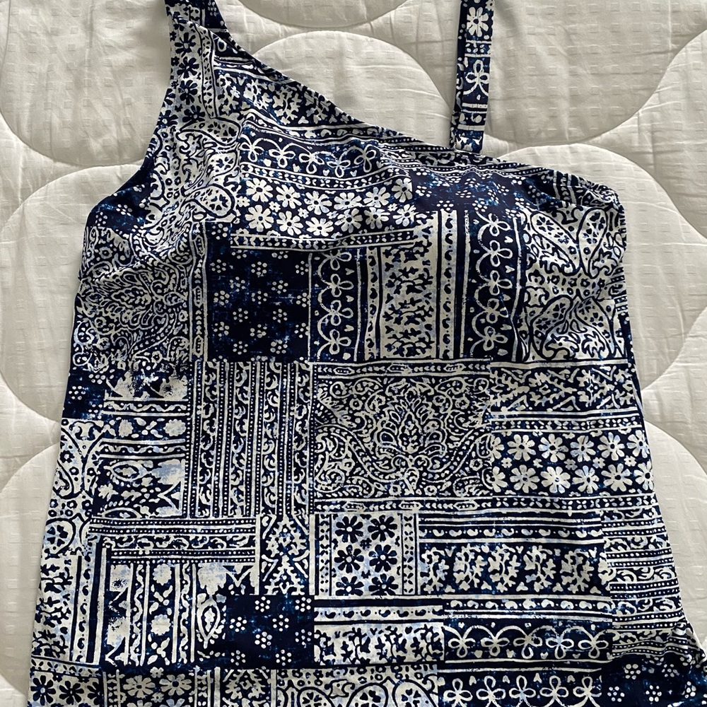 Lands’ End Navy/White Asymmetrical Tankini Top and Bottom